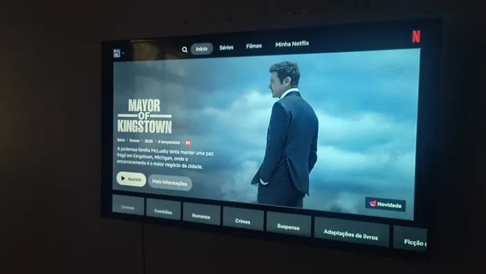 TV: TCL 43 FULL HD 
