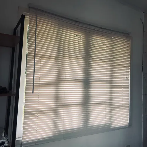 Persiana horizontal PVC TAM 1,60 X 1,60 
