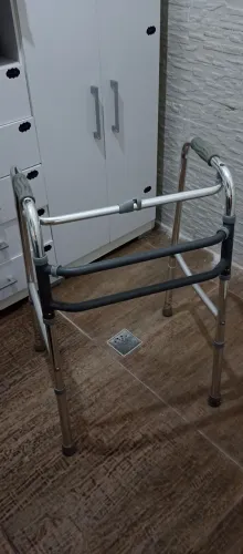 Andador reforçado