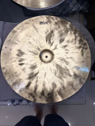 Prato Zeus Hybrid China 18 B20 Zhch18