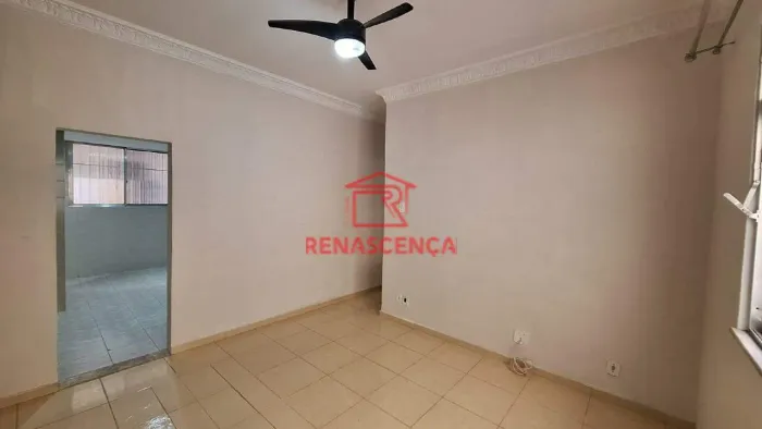 Apartamento de 2 Quartos no Méier Térreo em Condomínio Fechado.