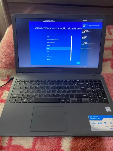 Notebook Sansung i3 4GB