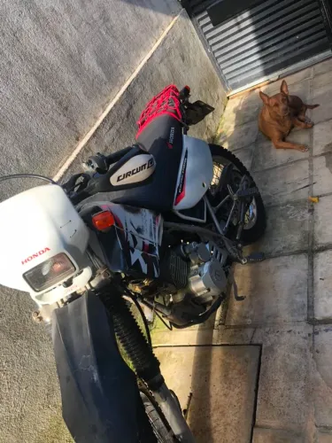Moto xr200