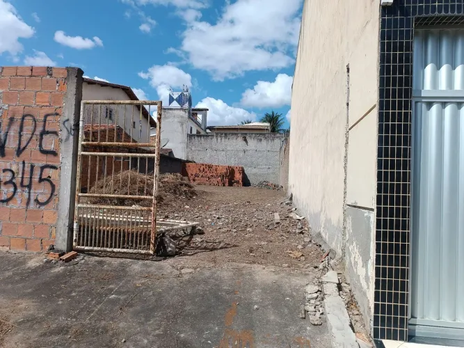 Terreno no bairro mochila