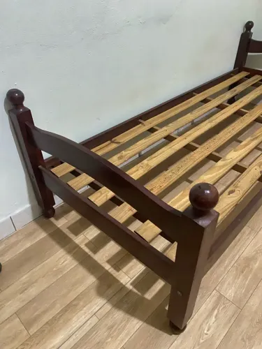 Cama barata de solteiro 