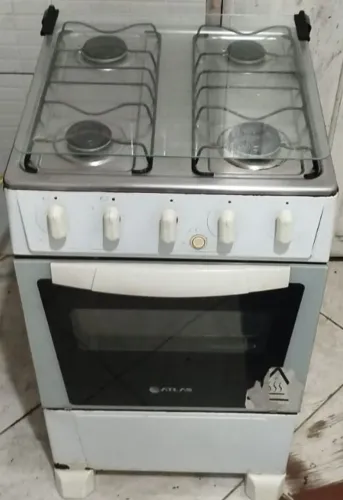 Fogão 4 bocas (funciona normal)