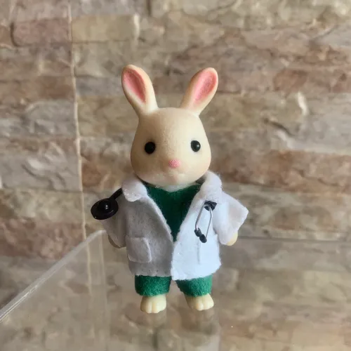 Roupinha Médico Sylvanian Families