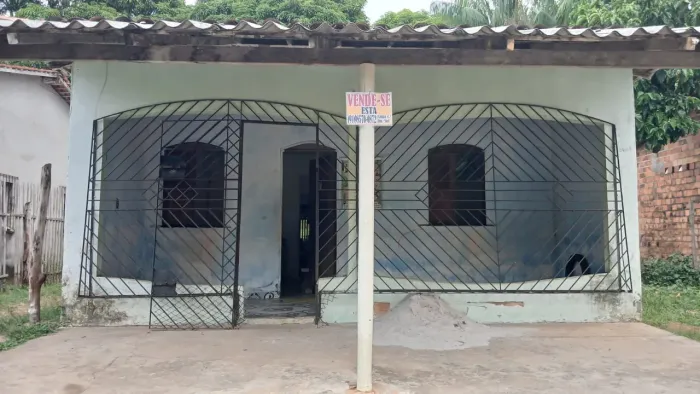 Vendo uma casa em abade