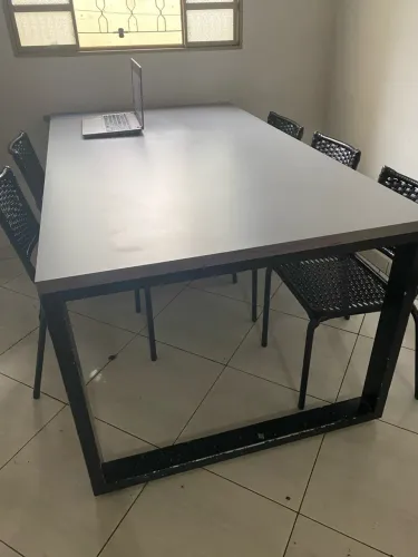 Mesa Mdf com 6 Cadeiras De Fibra sintética