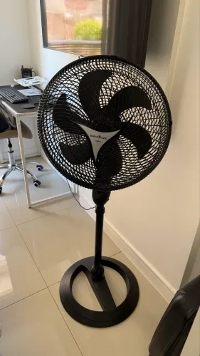 Ventilador de coluna Britânia
