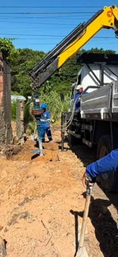 Caminhão Munck locação com perfuratriz