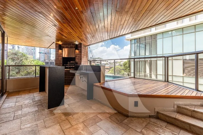 Apartamento com piscina e área gourmet próximo ao Ibirapuera
