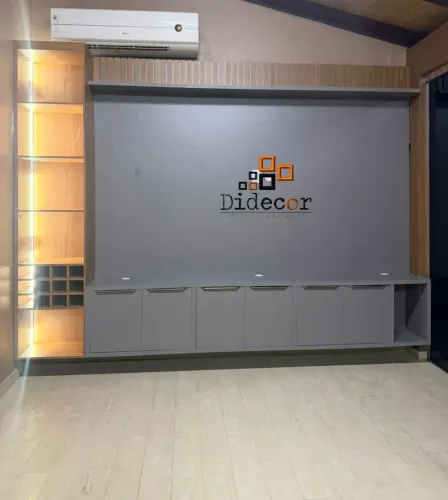 Painel de tv//75 polegadas 