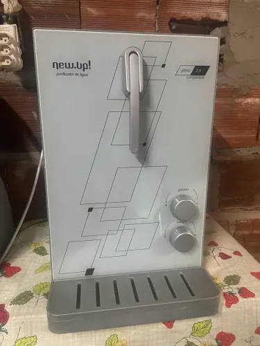 Refrigerado Glass 2.0 de Mesa ou Suspenso branco New.
