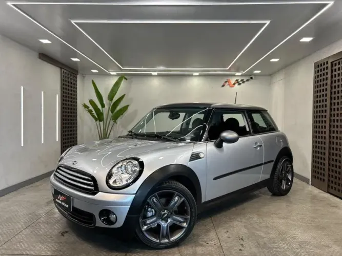 Mini Cooper Cabrio 1.5 Turbo 12V Aut. 2010