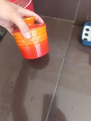 Mantegueira lê creuset laranja 
