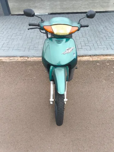 Vendo Honda Biz 2001 ES