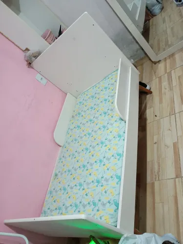 Cama infantil com colchão