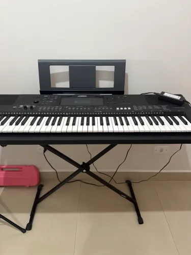 Teclado Yamaha ew 410