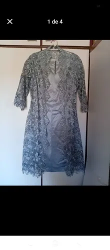 Vender vestidos novos nunca usado por motivo que não dá em mim 