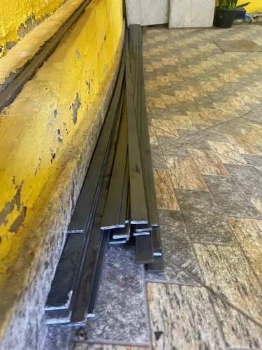 32 Barra chata de 3 metros 1x3/16 novas