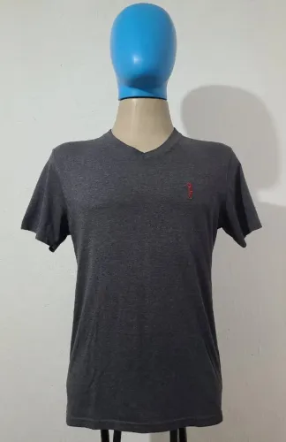 Camisa da Aleatory Cinza tamanho P, bonita, original, bem confortável, tecido macio, atual