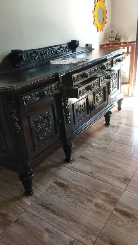 Buffet Neo renascentista 