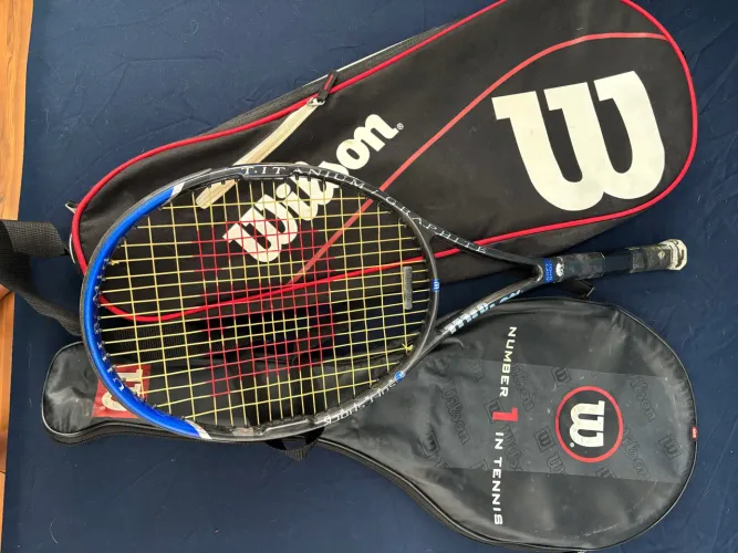 Raquete de tênis Wilson com bolsa