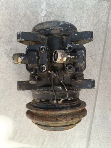 Compressor ar condicionado Santana gol quadrado Voyage Saveiro Parati Monza Opala 