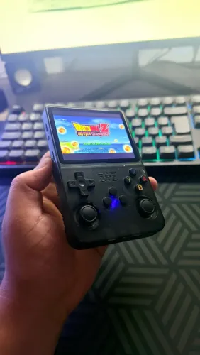 Console portátil R36 S