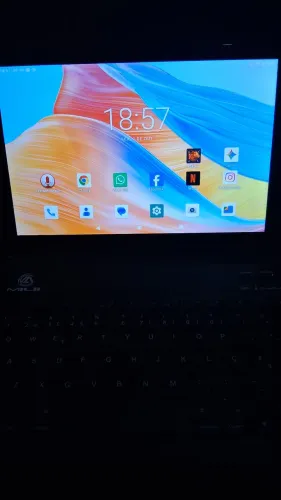 TABLET 256 GIGAS, preço justo! tem Netflix, WhatsApp, Instagram, sem arranhões.