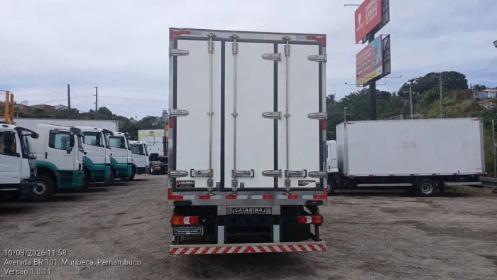 Mercedes-Benz Accelo Accelo 1017 4x2 2p (diesel) (E6) 2024/2024 Vamos Seminovos Recife