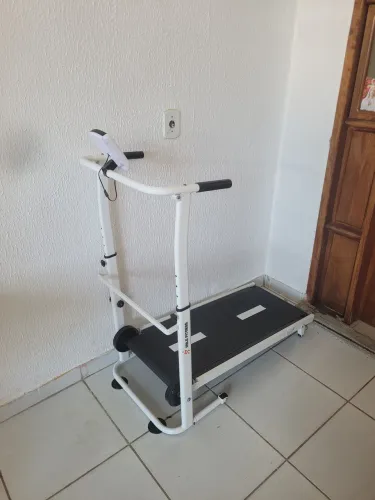 Esteira manual