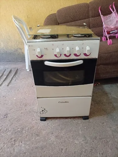 FOGÃO EM OTIMO ESTADO!!