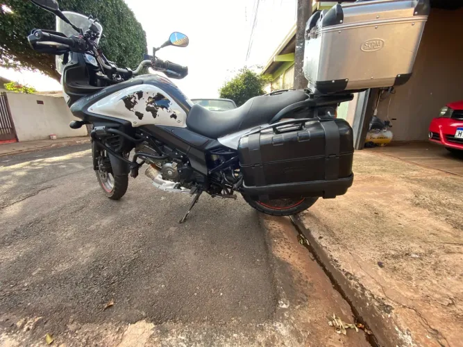 Vendo vstron 650cc ano 2013/14