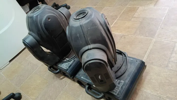 Par de moving Head Oby 5 575