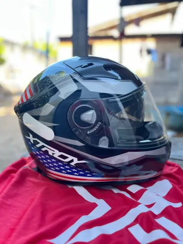 Capacete XTROY