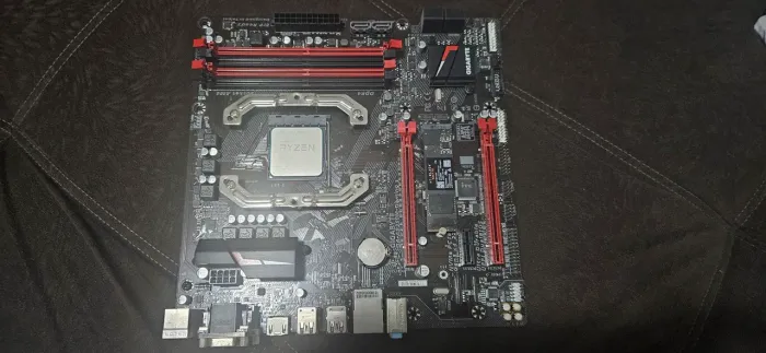 Kit am4 Placa mae ab350m gaming 3 + 4600g - Apenas retirada