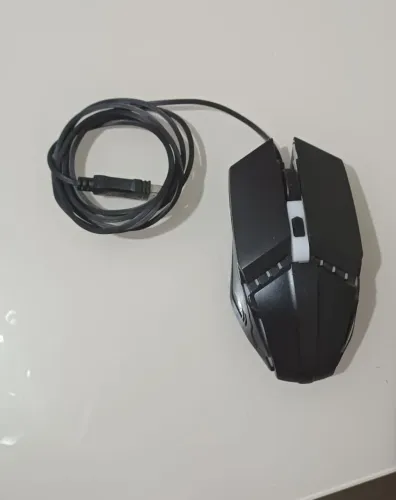 Mouse gamer com Led e com dpi