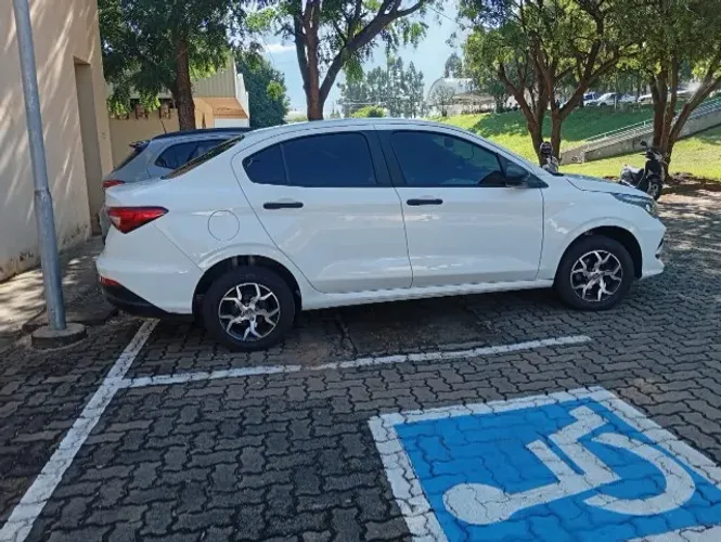 Fiat Cronos 1.0 6V Flex 2023