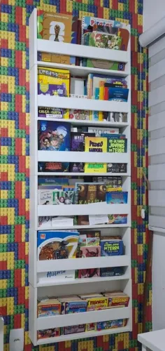 Estante de livros de parede