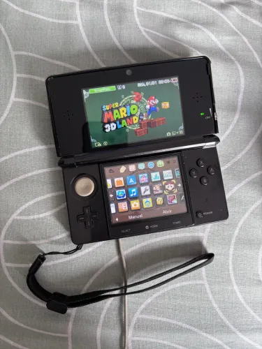 Nintendo 3DS - carregador original e desbloqueado - 8gb
