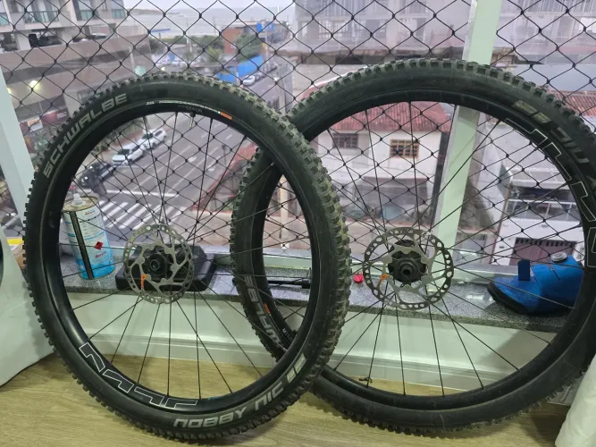 Par de rodas Shimano