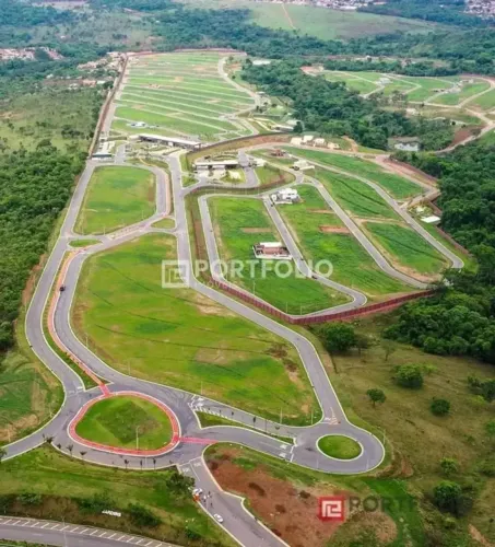 Lote/Terreno à venda com 309m² no Jardins Porto , Senador Canedo