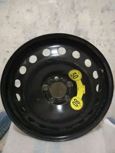 Roda aro 18, 5 furos. 330 reais, NOVA, ZERADA. 