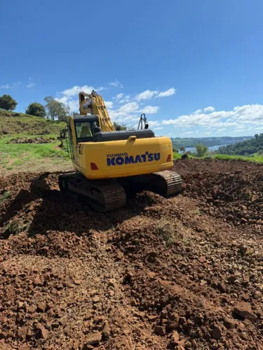 Escavadeira Hidráulica Komatsu PC210 Ano 2024 4.300 Horas