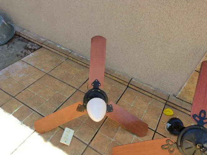 Ventiladores de teto. 