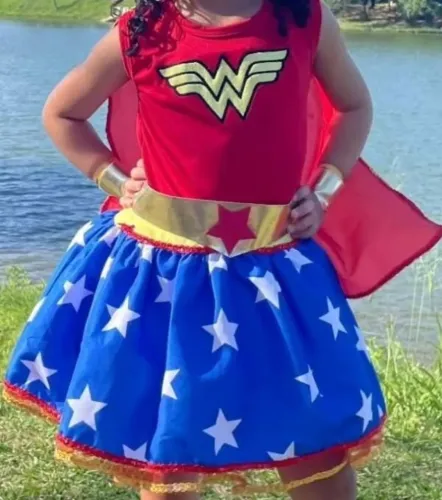 Vestido mulher maravilha infantil