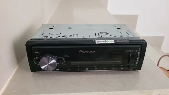 Som Pioneer MVH - X3000br
