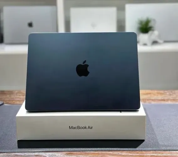 Macbook Air M2 16/256gb 13'' Meia Noite